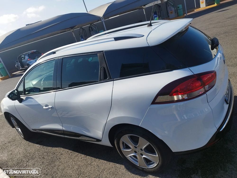 Renault Clio Sport Tourer 1.5 dCi - 4