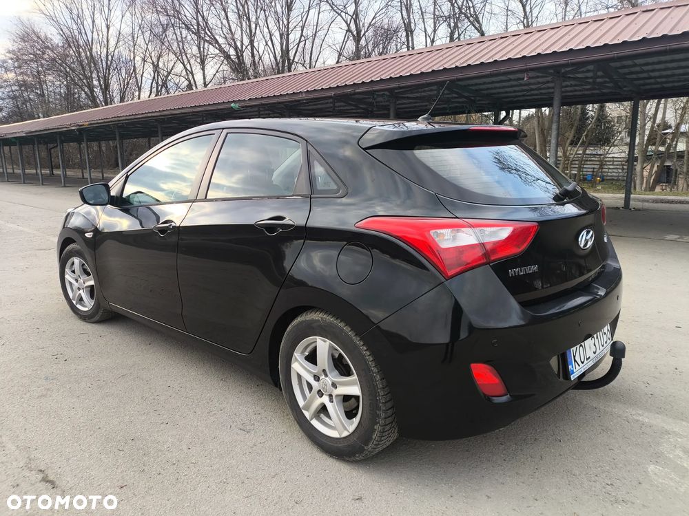Hyundai i30 1.6 GDI Classic - 12