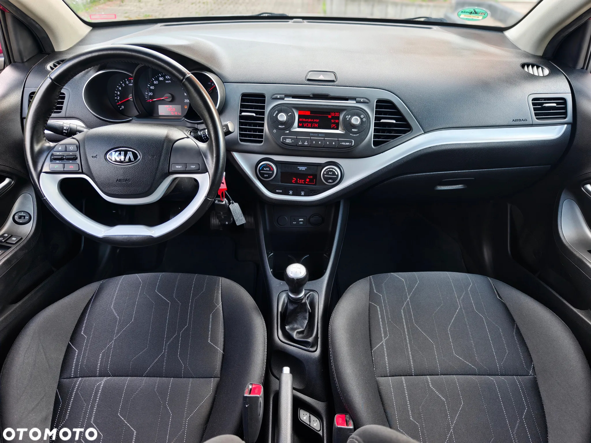 Kia Picanto 1.0 Attract - 8