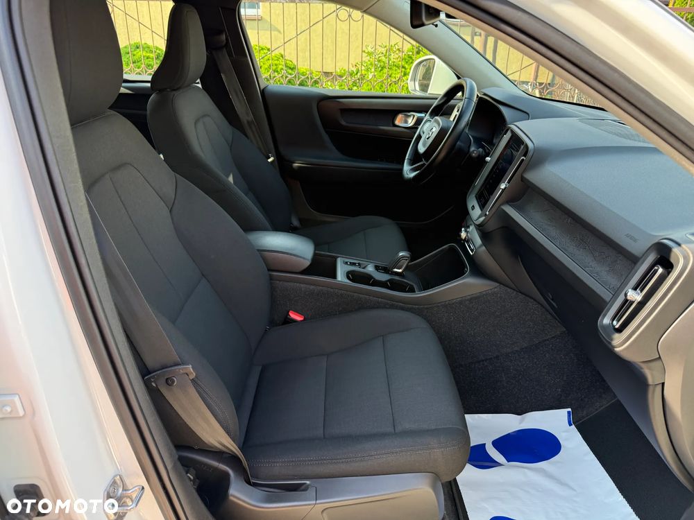 Volvo XC 40 T3 - 13