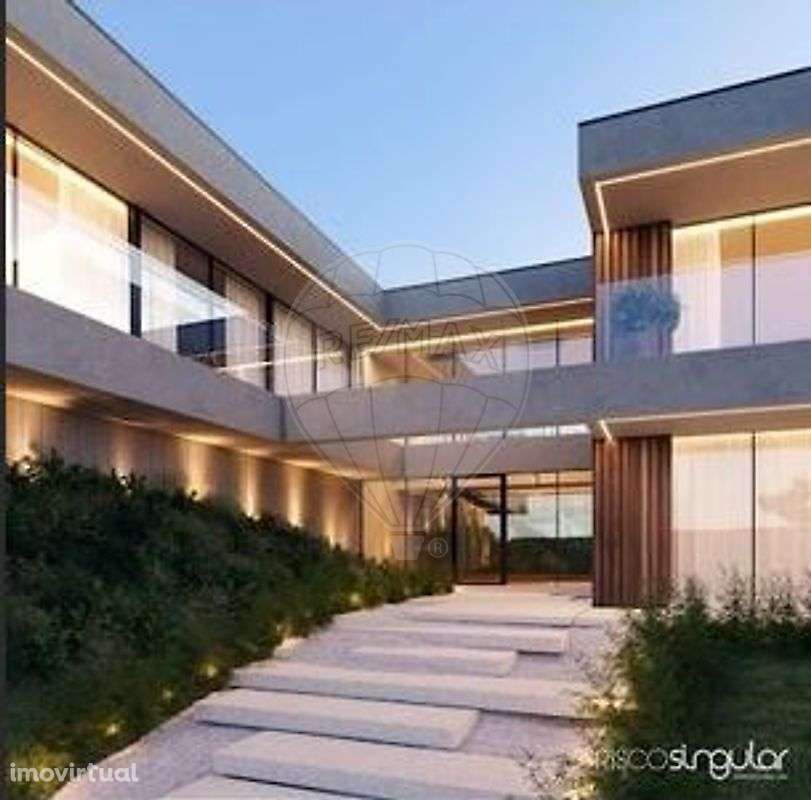 Moradia T4 para venda - Grande imagem: 2/14