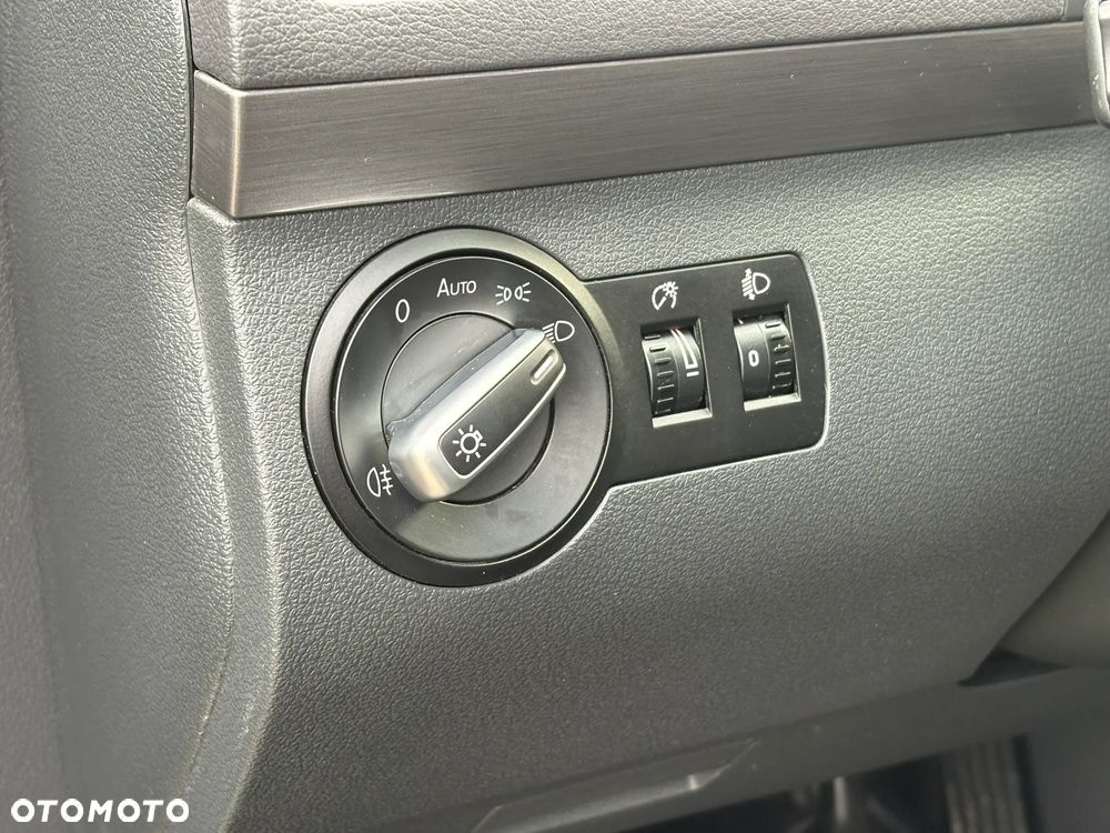 Volkswagen Touran 1.2 TSI BlueMotion Technology MATCH - 20