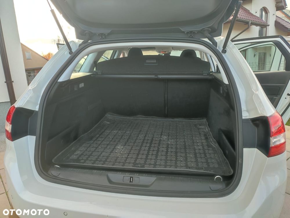 Peugeot 308 1.6 HDi Active - 9