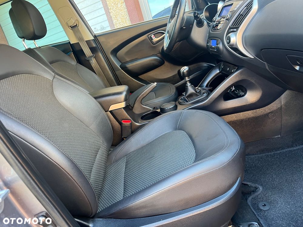 Hyundai ix35 blue 1.6 2WD Finale - 6