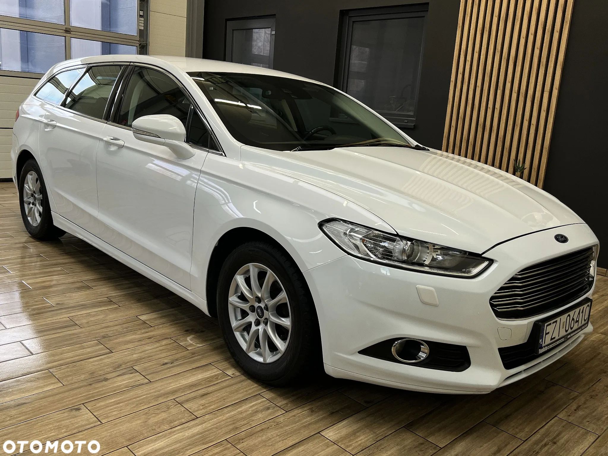Ford Mondeo 2.0 TDCi Trend PowerShift - 6