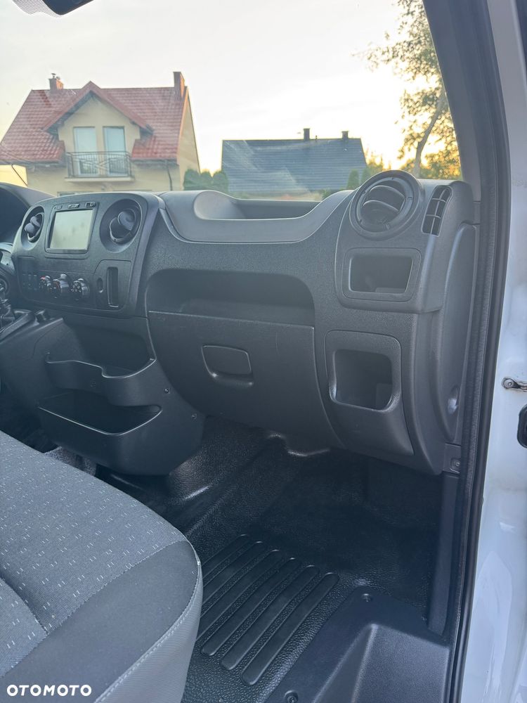 Renault Master - 18