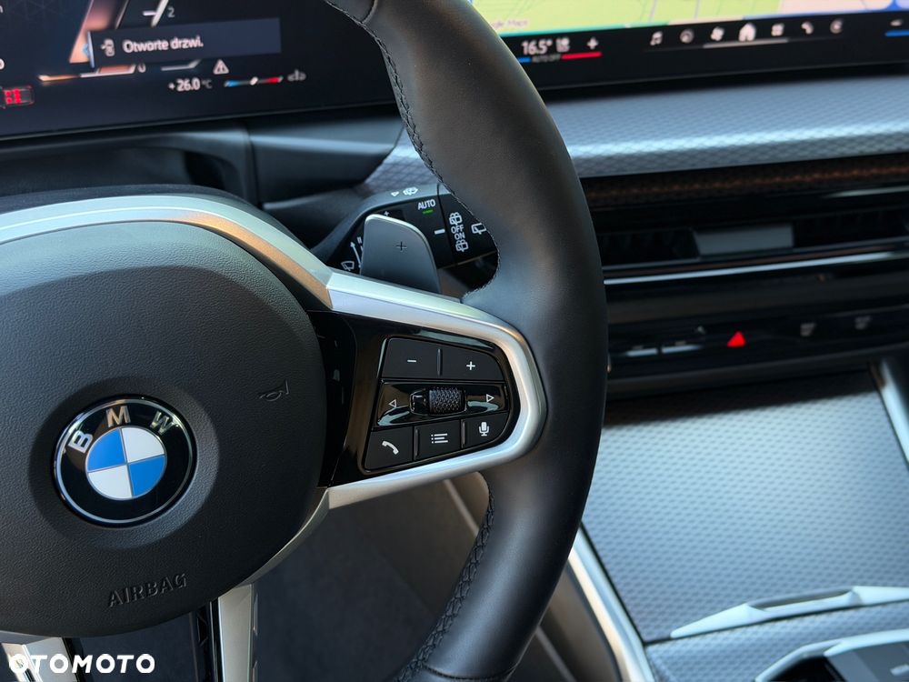 BMW Seria 3 330i xDrive M Sport sport - 16