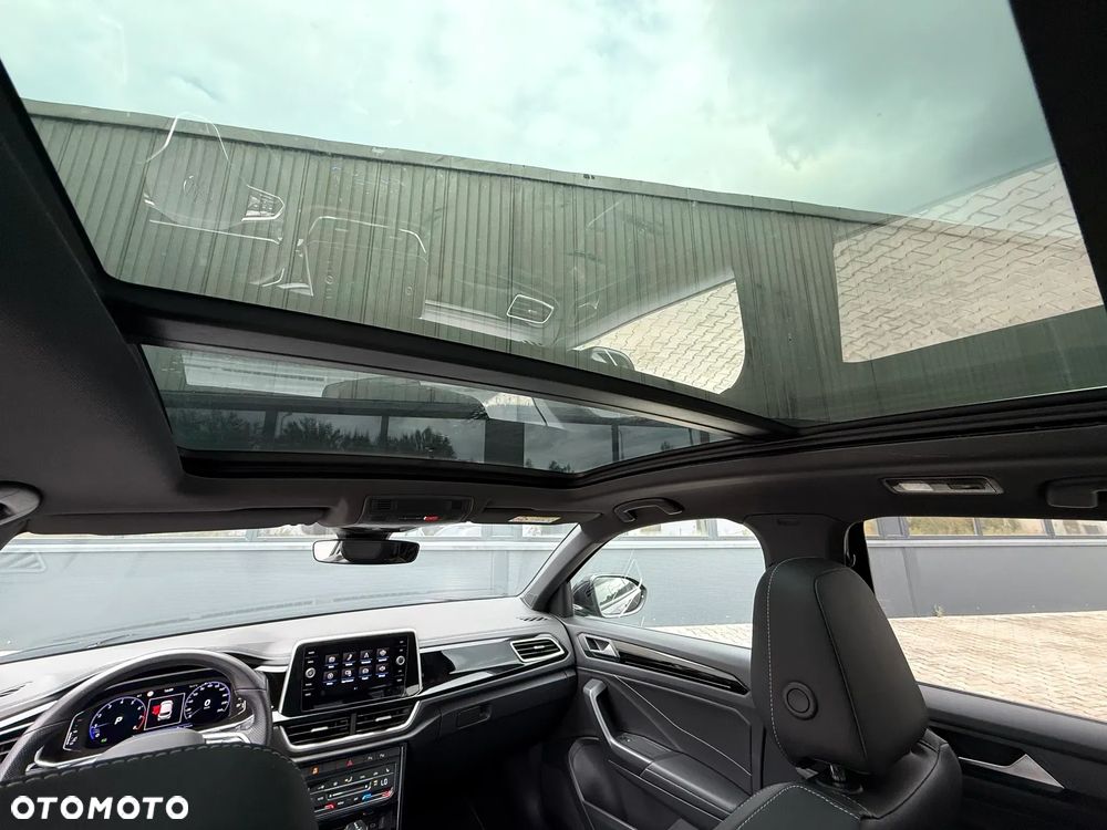 Volkswagen T-Roc 1.5 TSI R-Line DSG - 23