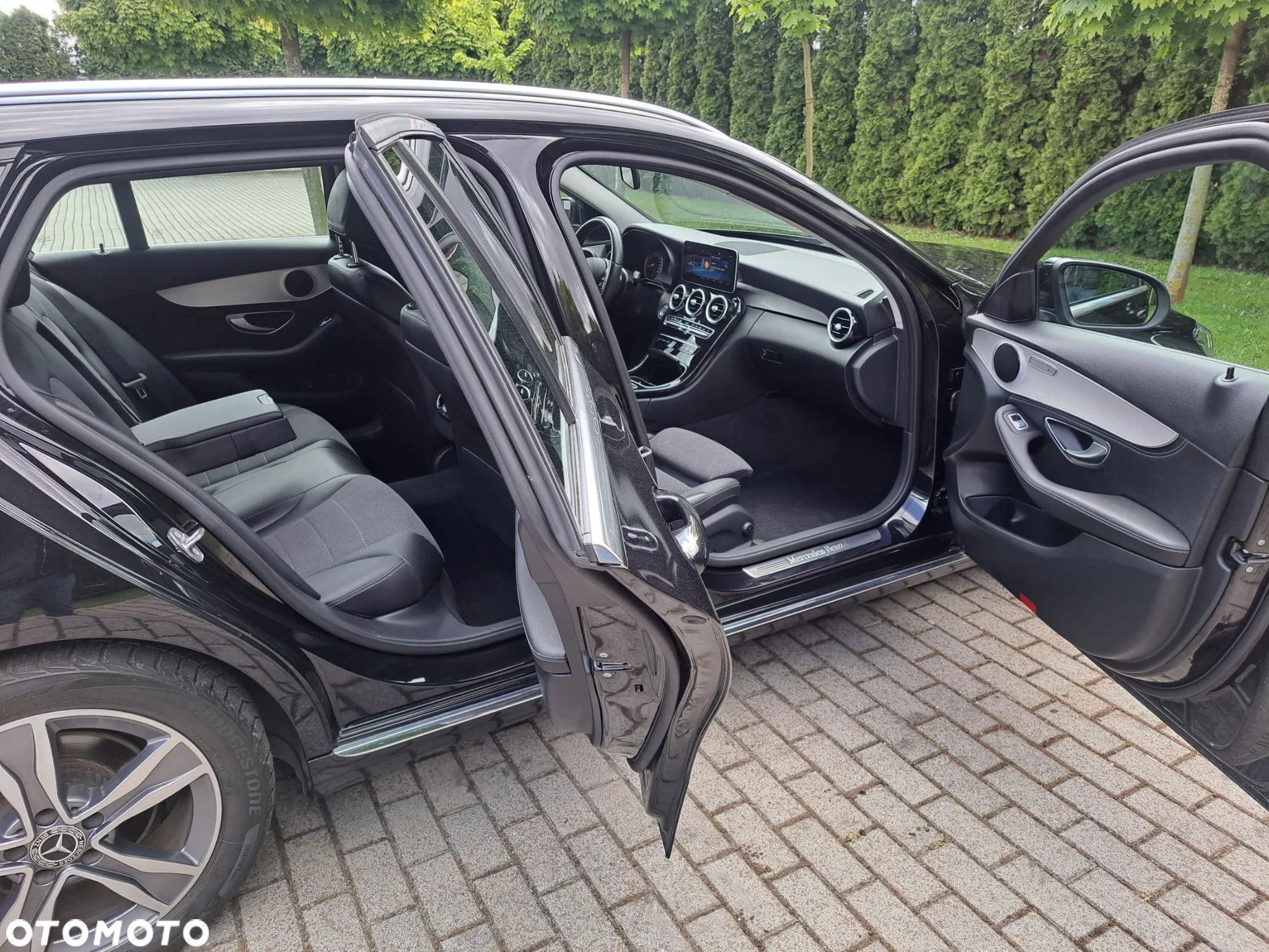 Mercedes-Benz Klasa C 220 d T 9G-TRONIC Avantgarde - 23