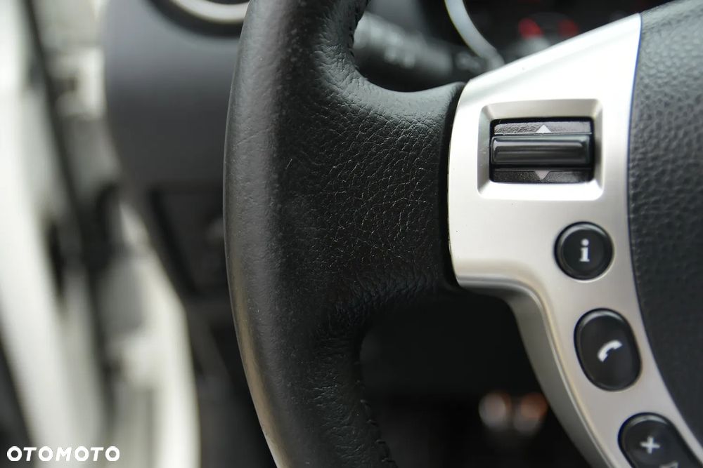 Nissan Qashqai 1.6 visia - 30