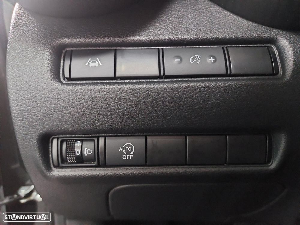 Nissan Juke 1.0 DIG-T N-Connecta DCT - 19