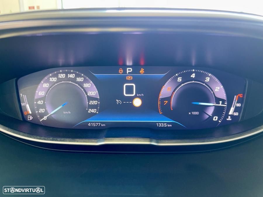 Peugeot 5008 1.2 PureTech Allure Pack EAT8 - 12