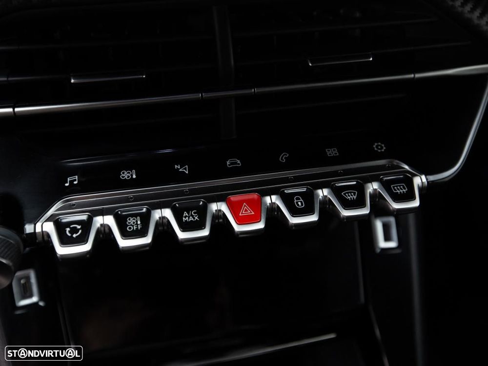 Peugeot 2008 1.5 BlueHDi GT EAT8 - 15