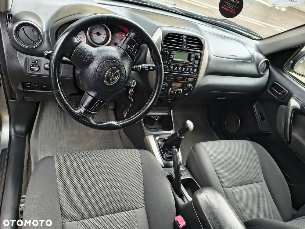 Toyota RAV4 2.0 D-4D 4x4 - 8
