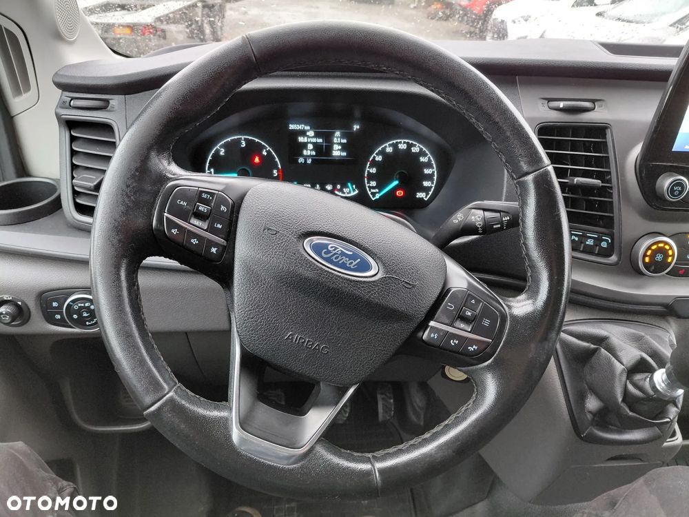 Ford Transit - 10