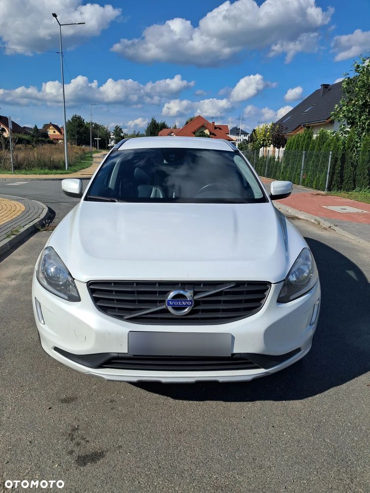 Volvo XC 60 D4 Drive-E Ocean Race - 3