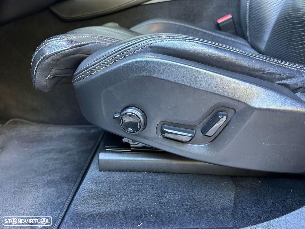 Volvo XC 90 2.0 B5 Ultimate Dark AWD - 20