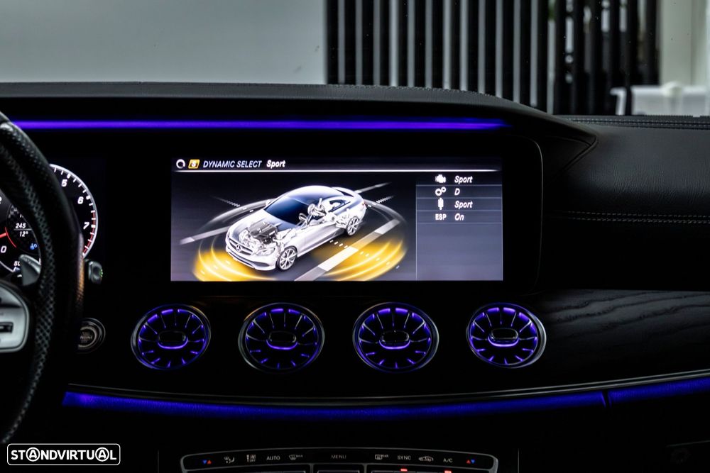 Mercedes-Benz E 53 AMG 4Matic+ - 36