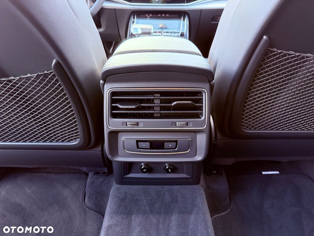 Audi Q7 60 TFSI e PHEV Quattro S Line Tiptr - 28
