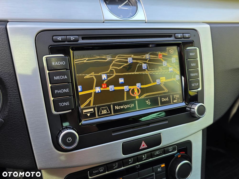 Volkswagen Passat CC 1.8 TSI DSG Exclusive - 18