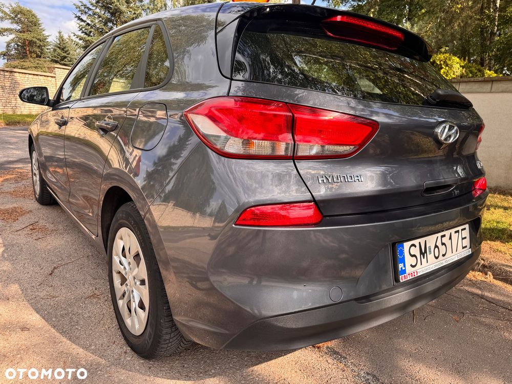Hyundai i30 1.4 Premiere Comfort - 12