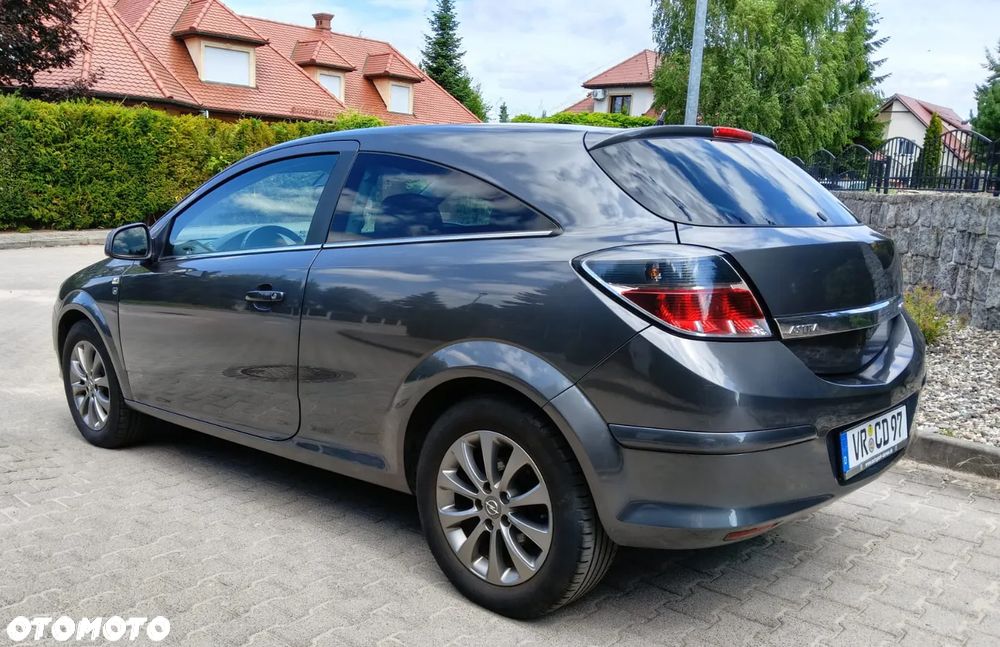 Opel Astra 1.6 Edition 111 Jahre - 3