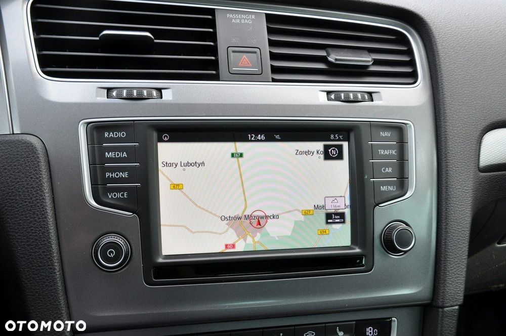 Volkswagen Golf - 31