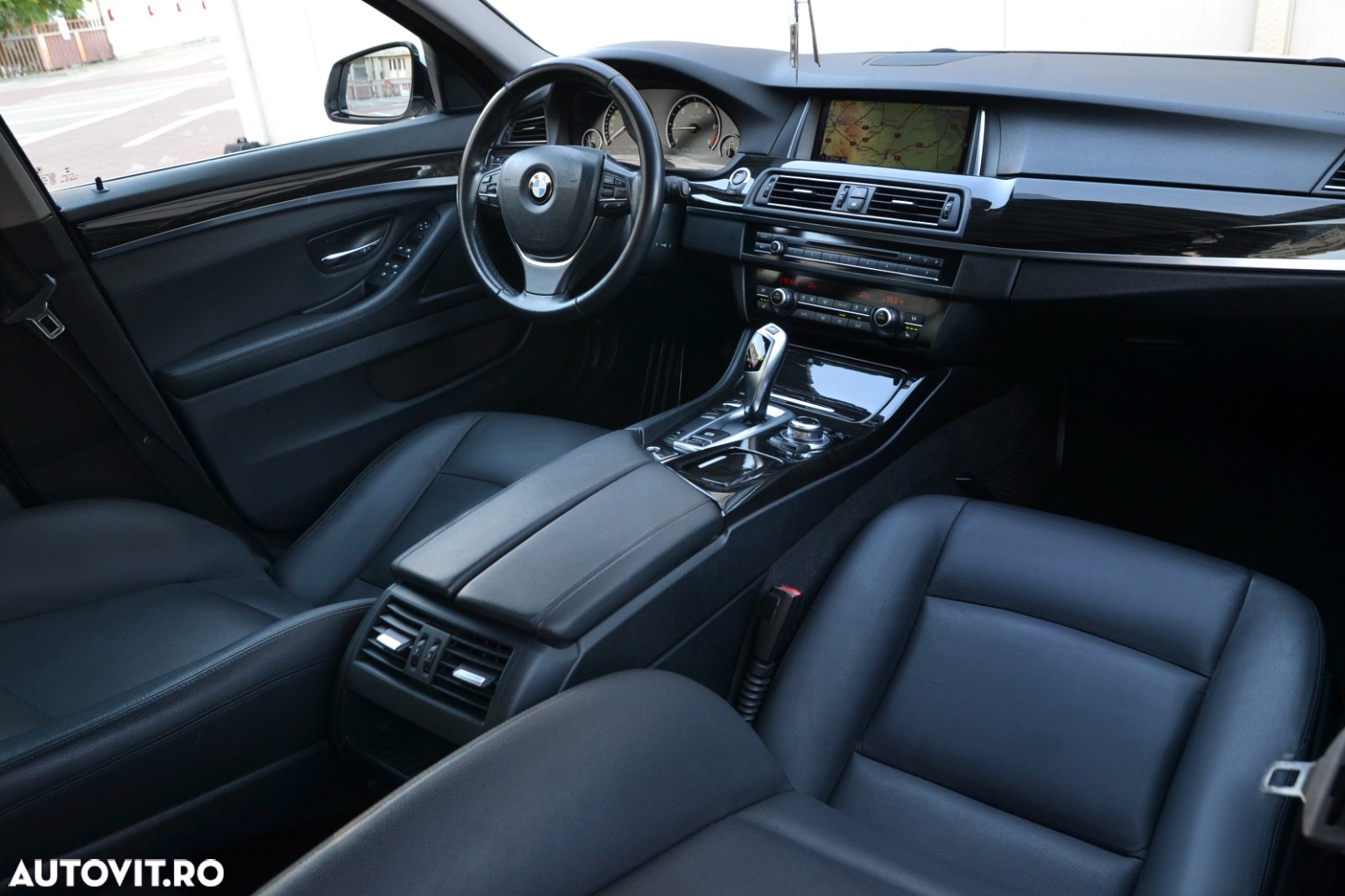 BMW Seria 5 520d AT - 16