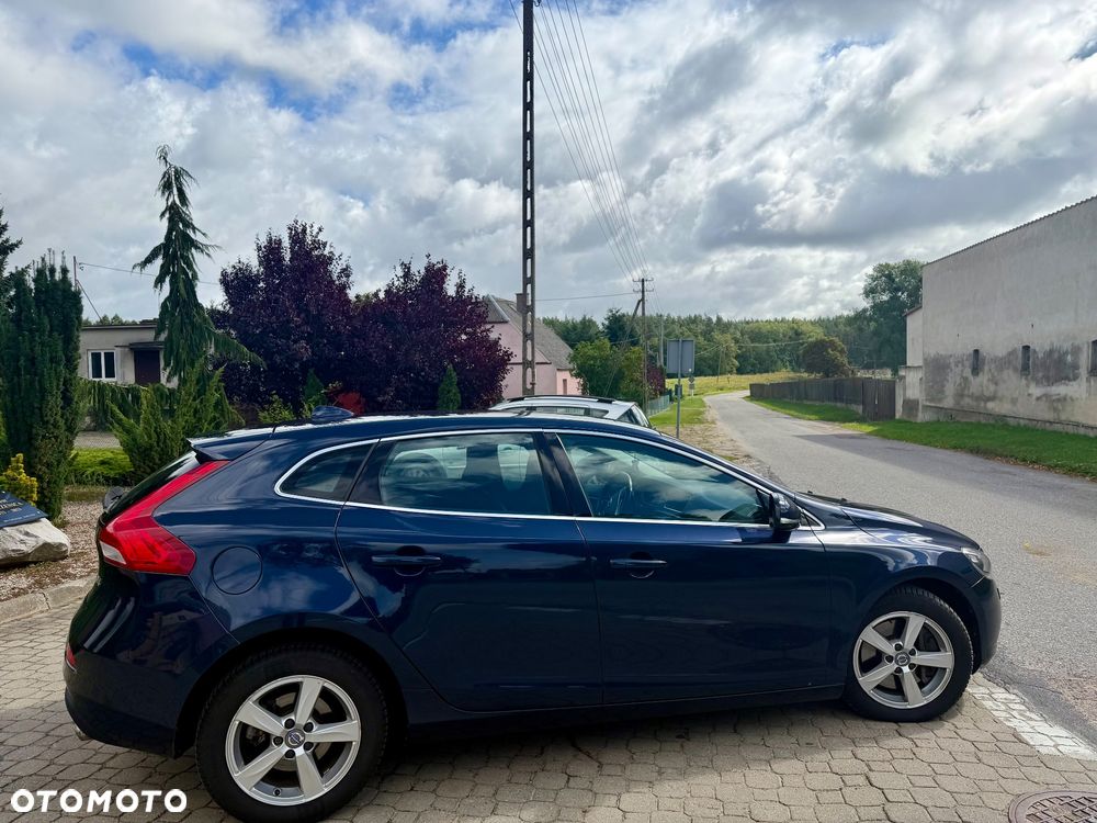 Volvo V40 D4 Drive-E Momentum - 4
