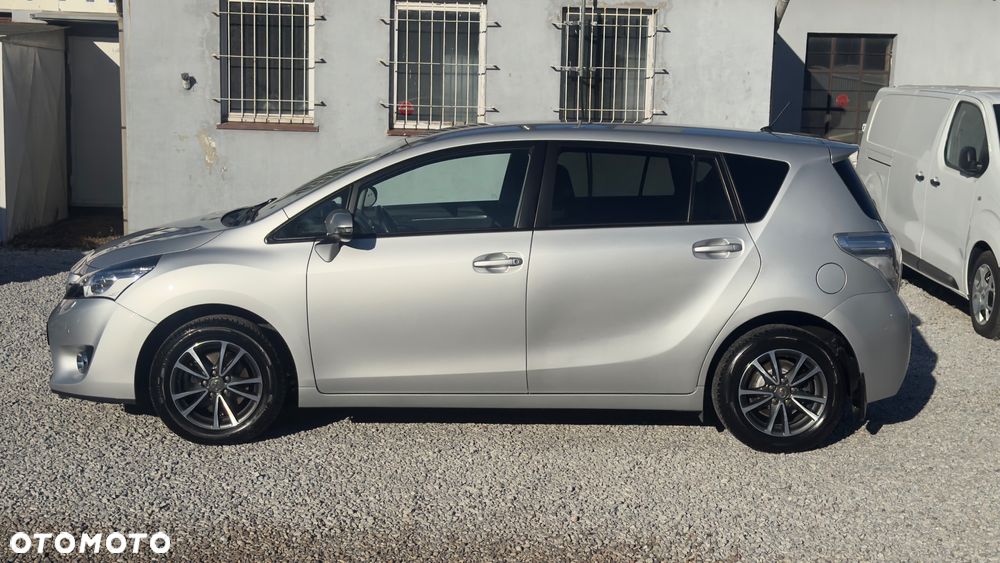 Toyota Verso 1.8 5-Sitzer Executive - 16