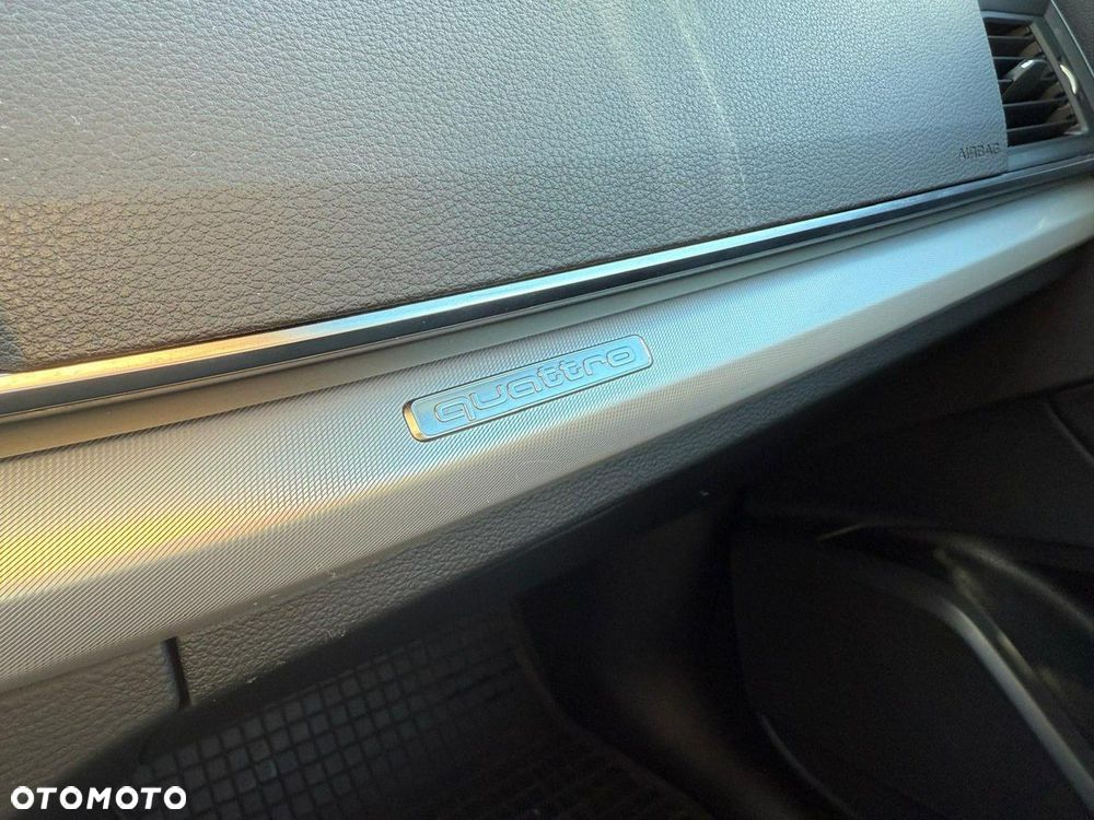 Audi Q5 2.0 TDI Quattro Design S tronic - 28