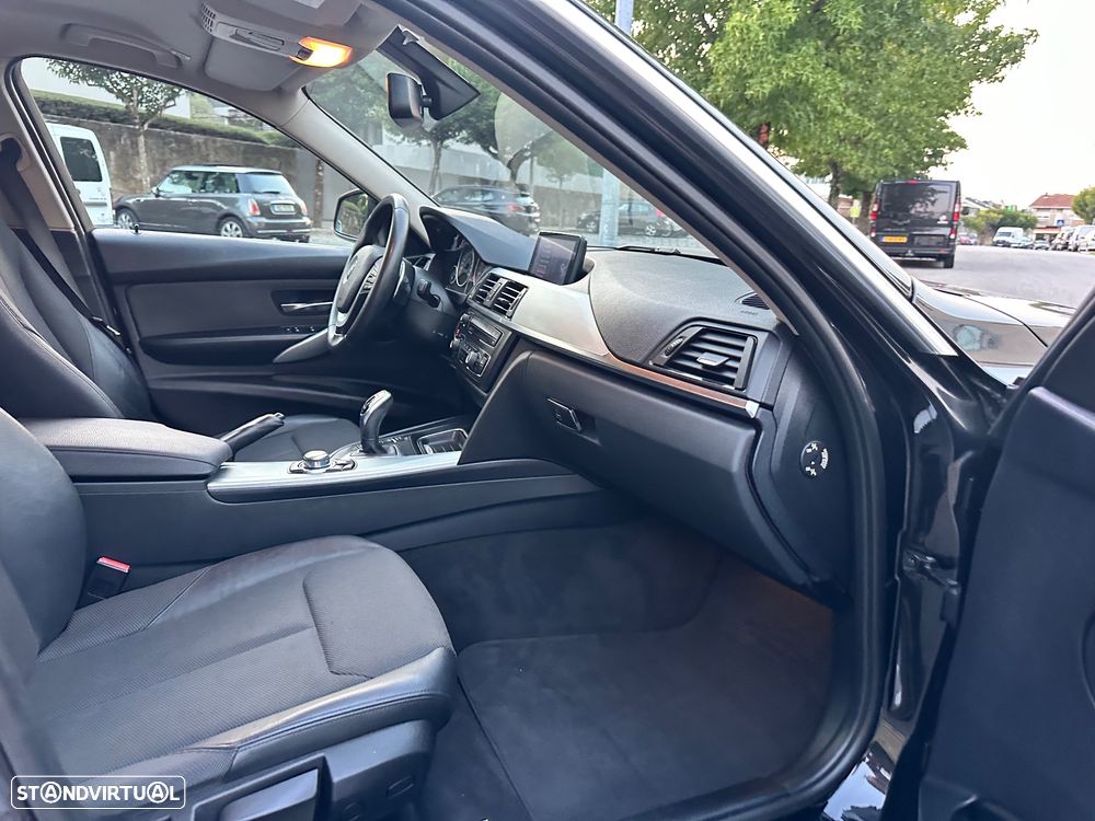 BMW 320 d Auto Line Modern - 42