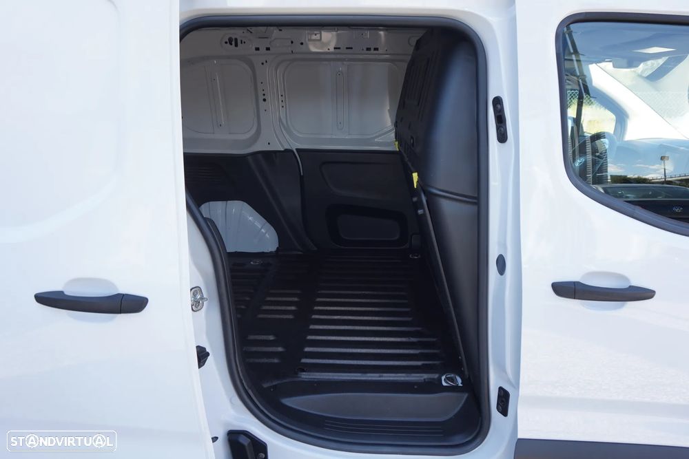 Toyota Proace City 1.5D 102 3 lug. Comfort IVA dedutível - 10