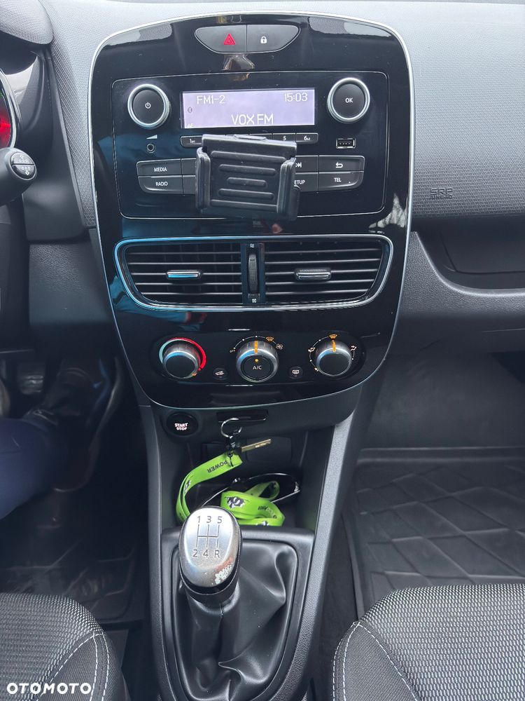 Renault Clio - 21