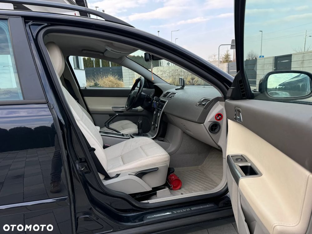 Volvo V50 1.6D Summum - 17