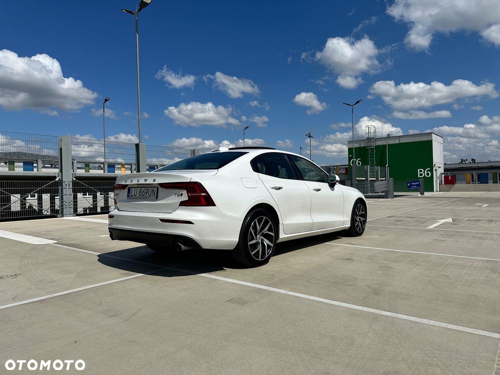 Volvo S60 T6 AWD Momentum Pro - 7