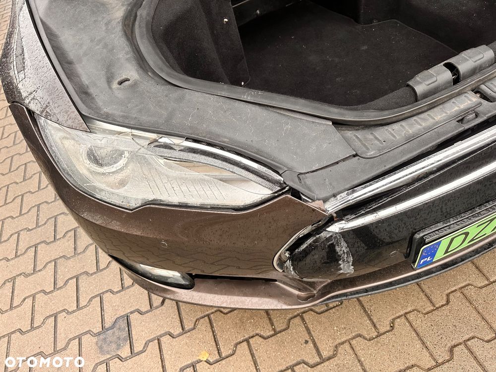 Tesla Model S Standard - 12