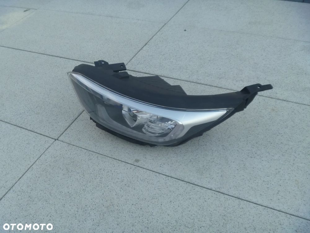KIA STONIC LAMPA LEWA SOCZEWKA LED ORYGINAŁ ŁADNA - 2