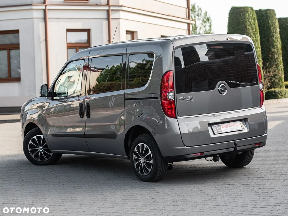 Opel Combo - 8