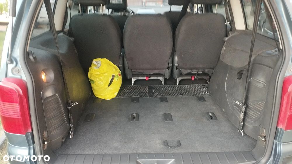 Volkswagen Sharan 1.9 TDI Special - 20