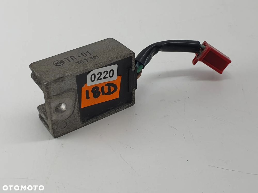 HONDA GL 1500  ROK 82-01 PRZEKAZNIK REGULATOR - 5