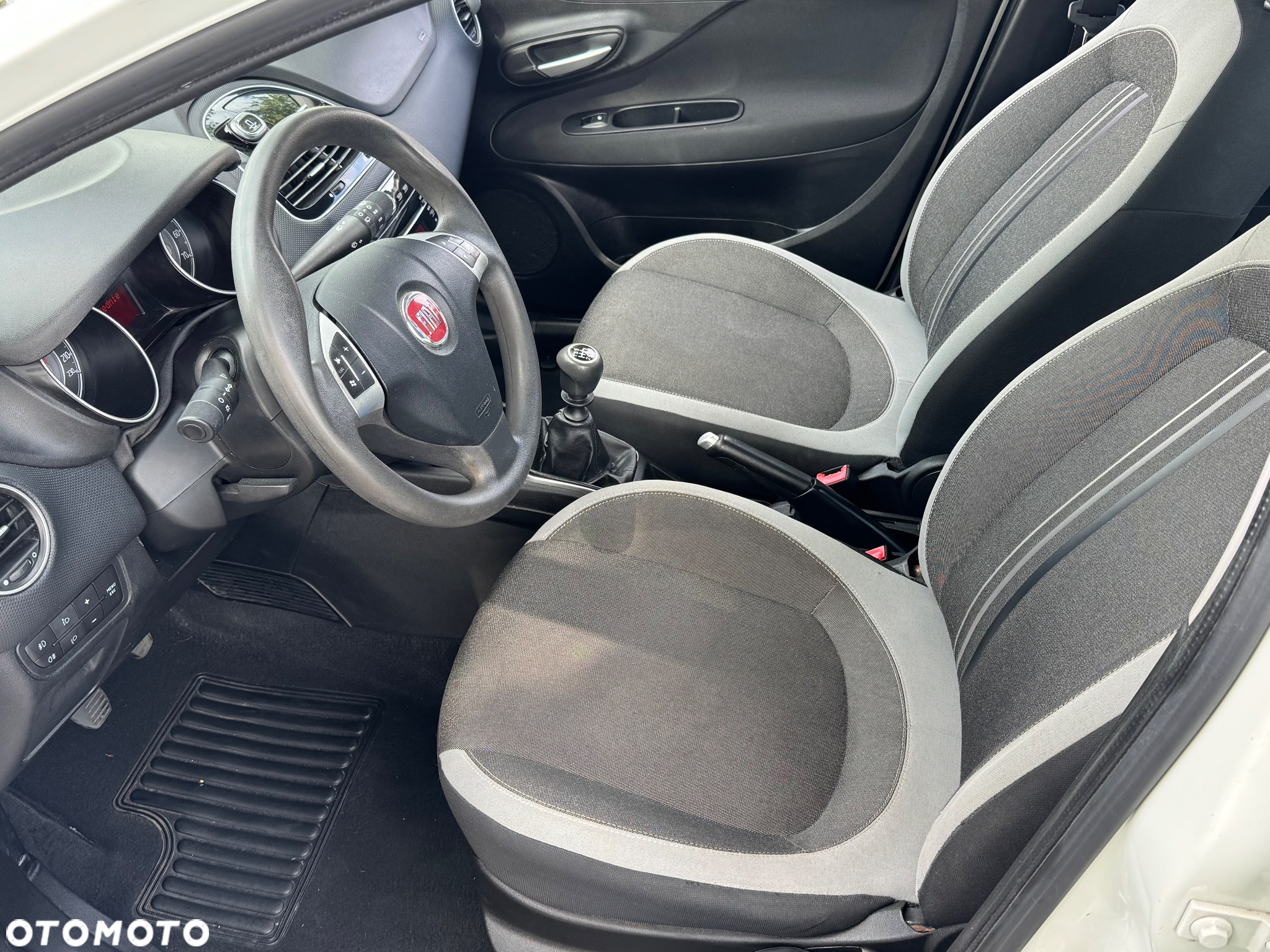 Fiat Punto 1.4 Estiva S&S - 14