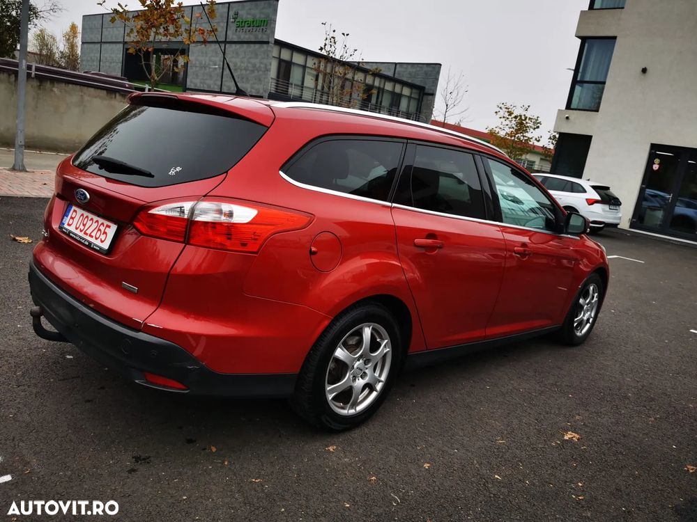 Ford Focus Turnier 1.0 EcoBoost Start-Stopp-System Titanium - 4