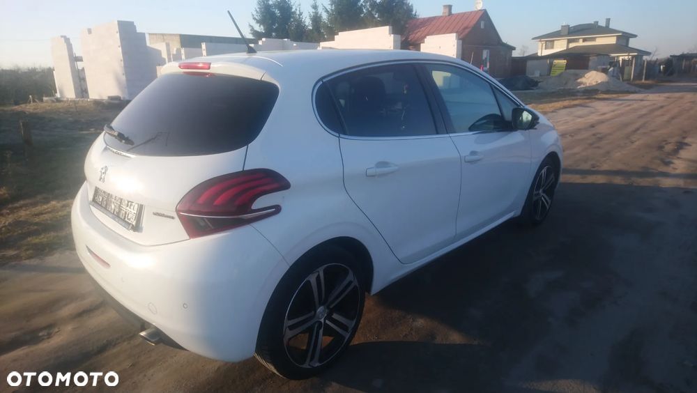 Peugeot 208 1.6 BlueHDi Active S&S - 10