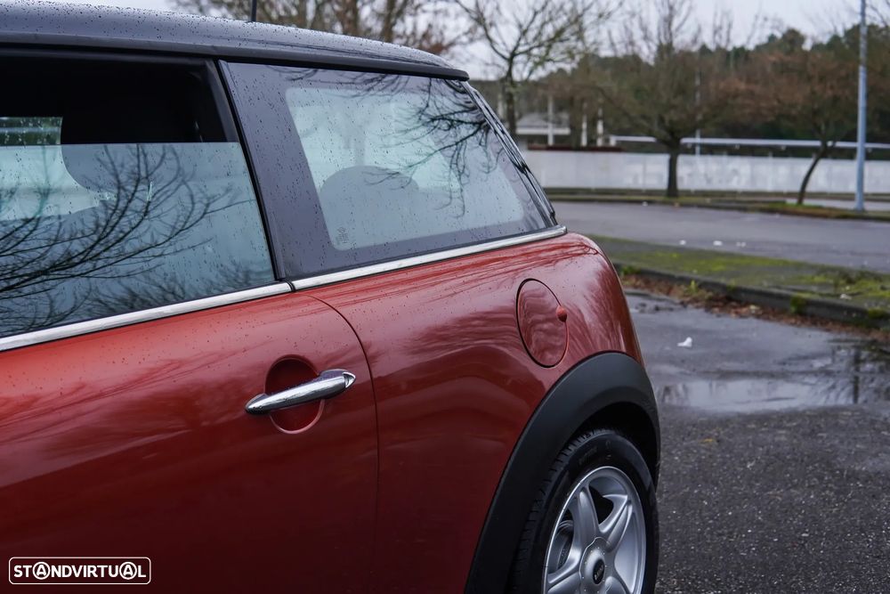 MINI 3 Portas Cooper D - 27