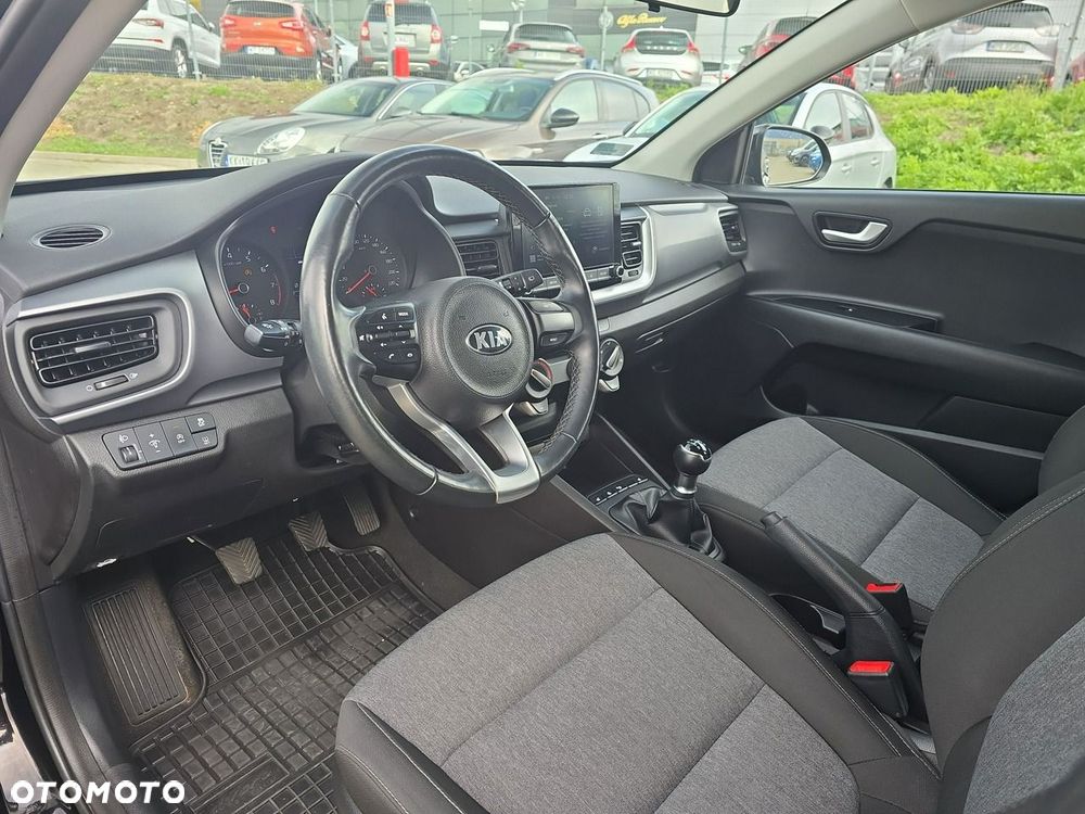 Kia Stonic - 28