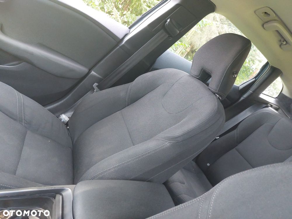 Volvo V40 D2 Base - 11