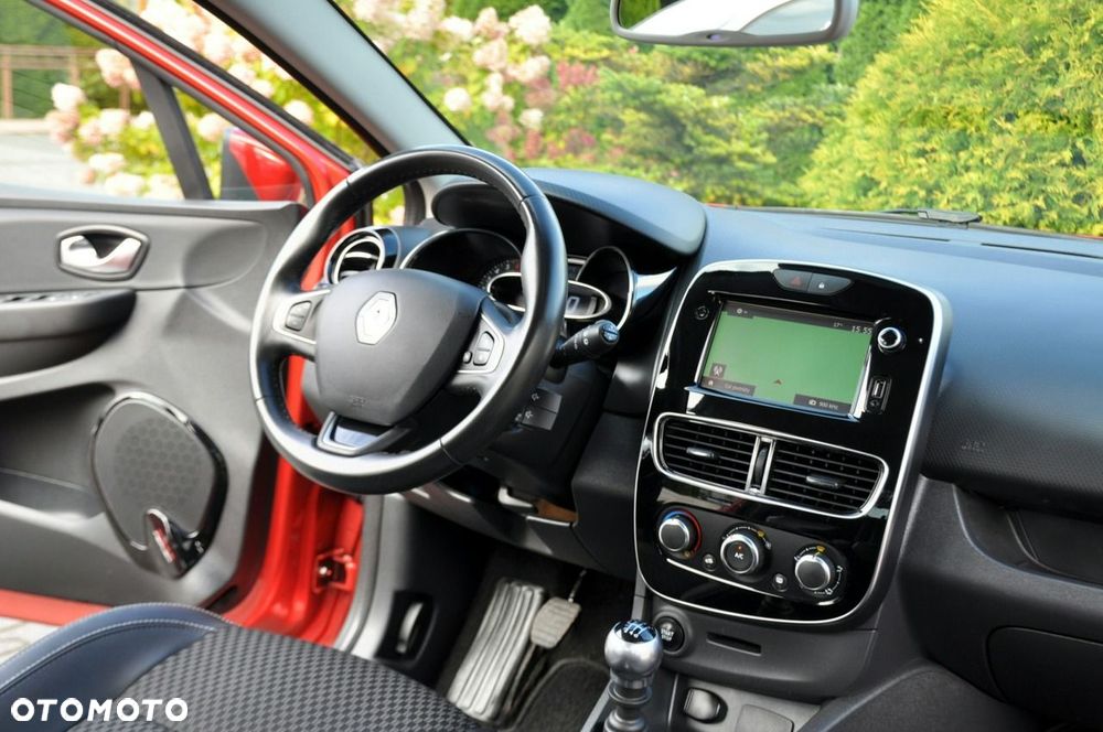 Renault Clio - 26