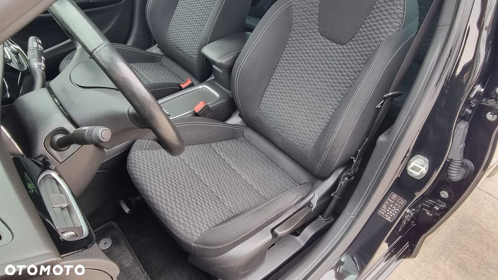 Opel Astra 1.4 Turbo Dynamic - 21