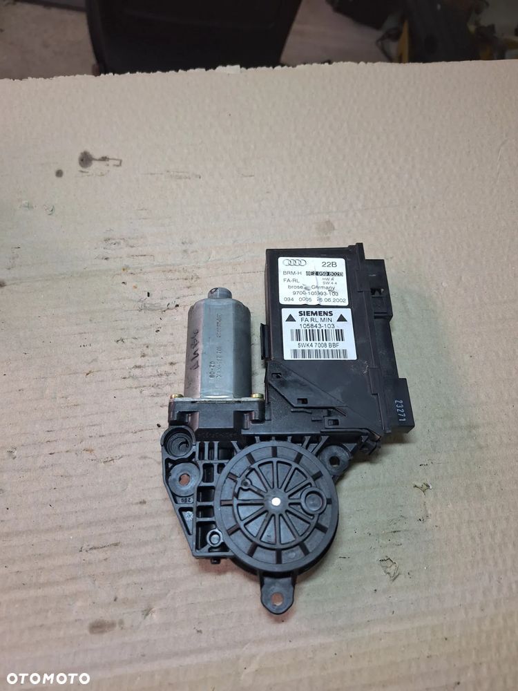 silniczek szyby prawy przód 8E2959802B AUDI A4 B7 B6    (162/7)